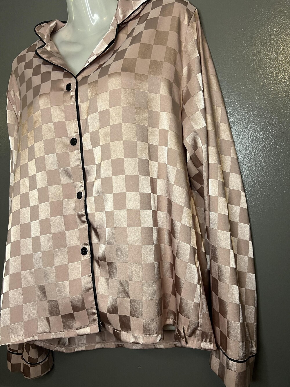 BCBGMAXAZRIA Pajama Set Womens Large Pink Satin Checkered Lounge Sleepwear - Picture 4 of 15